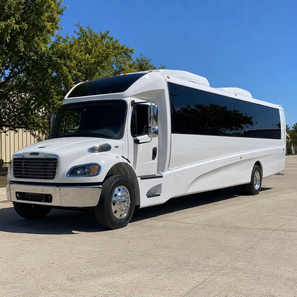 bellingham 18 passenger minibus rental