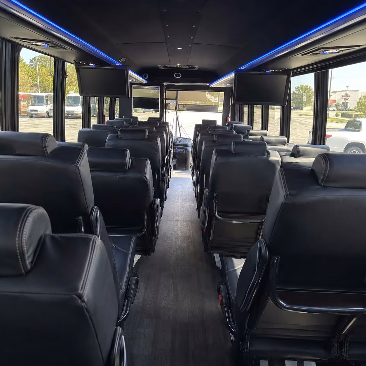 bellingham 28 passenger minibus rental