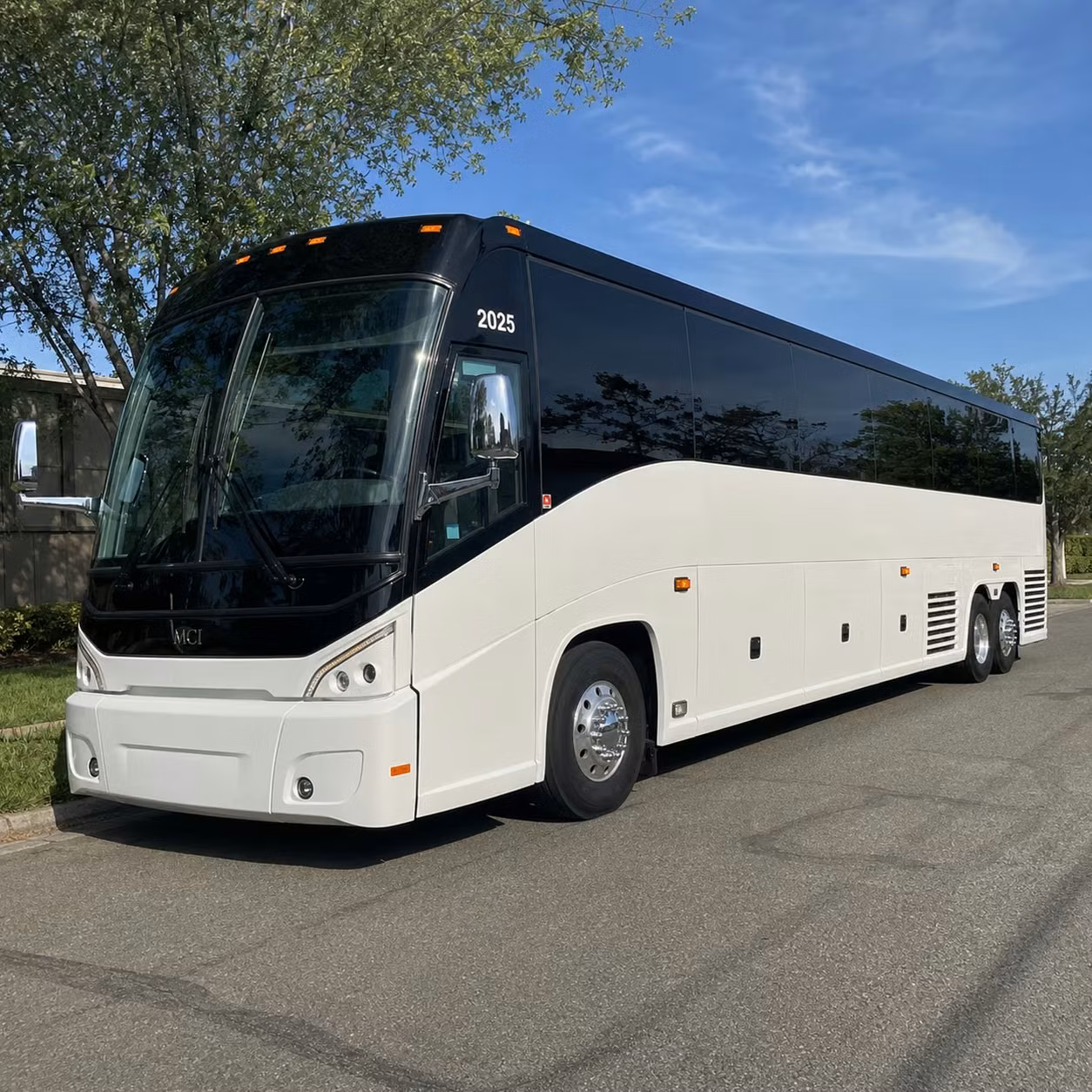 bellingham charter buses for naval air station whidbey island personnel transfers