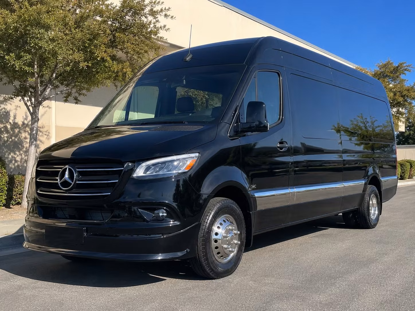 bus rentals for bellingham proms homecomings