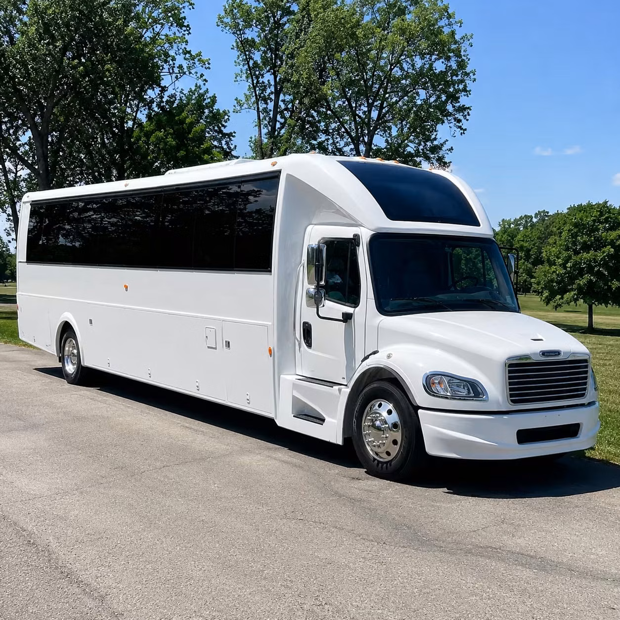 prom party buses and minibuses available for bellingham high schools